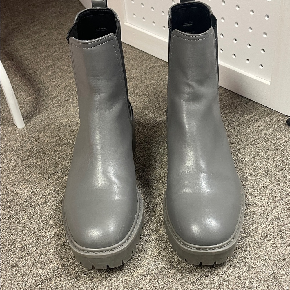 Kenneth Cole Reaction Gray Women's Boots